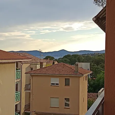 Апартаменти 2 Pieces Terrasse Proche