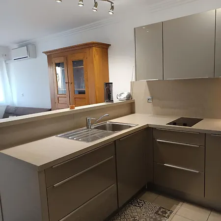 Апартаменти 2 Pieces Terrasse Proche