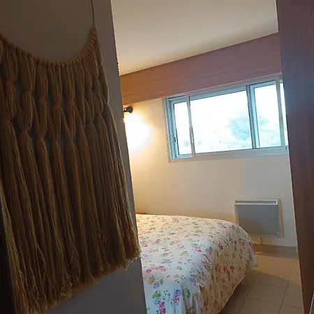 2 Pieces Terrasse Proche Апартаменти