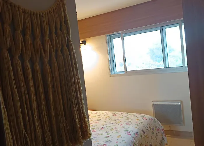 2 Pieces Terrasse Proche Апартаменти