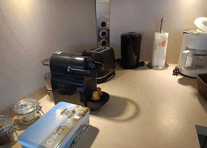 2 Pieces Terrasse Proche Апартаменти Сен-Рафаель