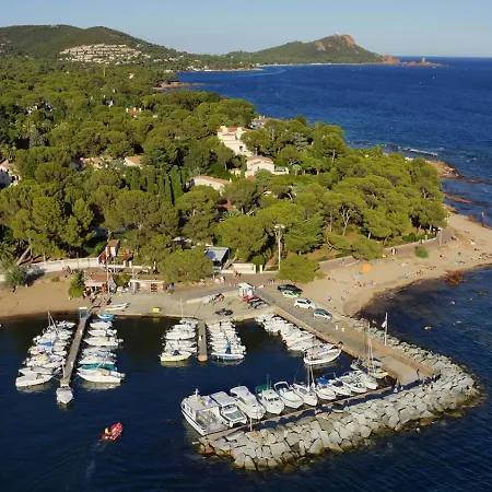 Apartment 2 Pieces Terrasse Proche Saint-Raphael (Var)